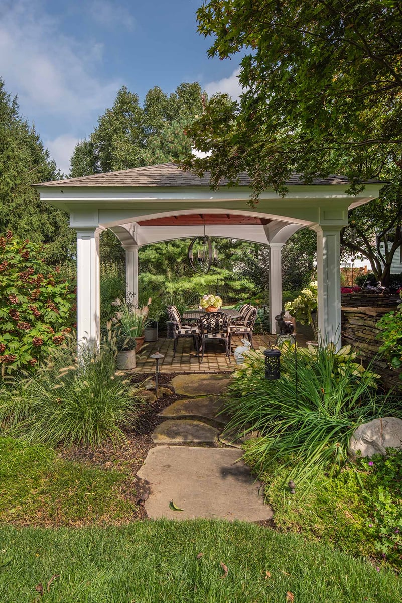 patio with stone path